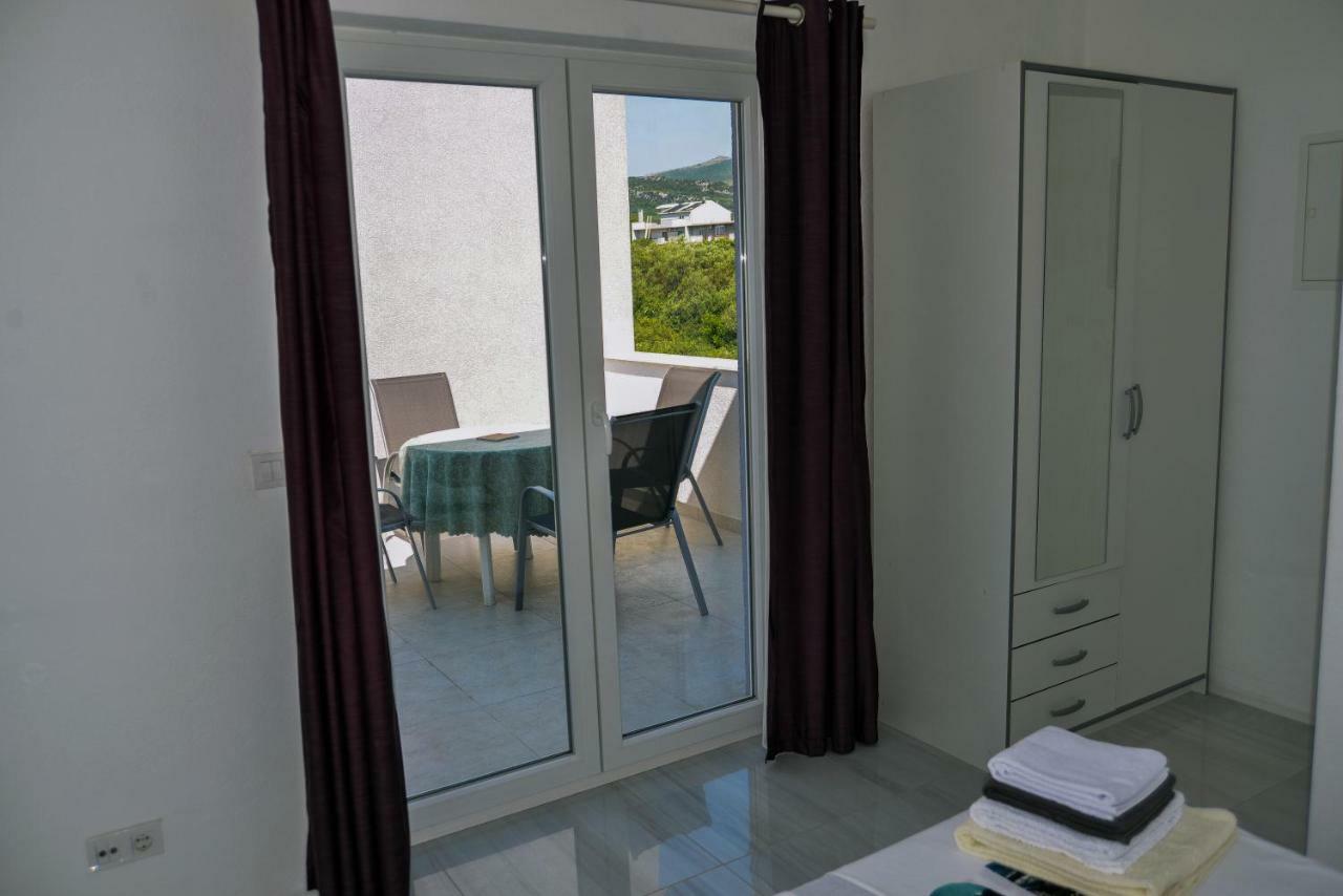 Apartment Honey Kastela